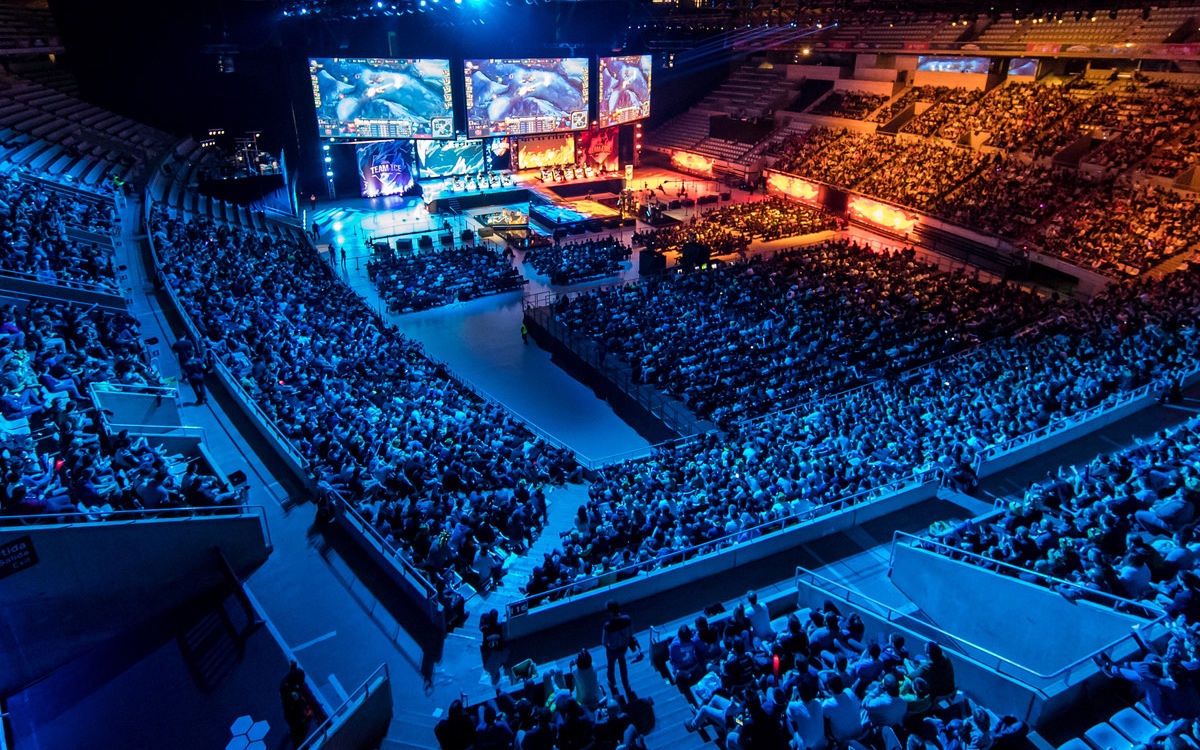 【赛前预告】2025LPL春季赛，1月12日OMG vs FPX